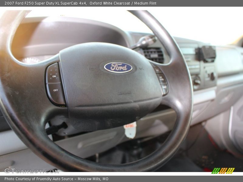 Oxford White Clearcoat / Medium Flint 2007 Ford F250 Super Duty XL SuperCab 4x4