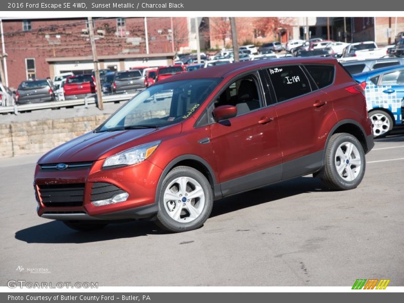 Sunset Metallic / Charcoal Black 2016 Ford Escape SE 4WD