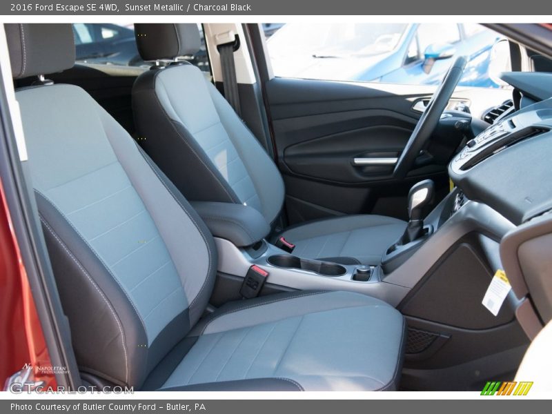Sunset Metallic / Charcoal Black 2016 Ford Escape SE 4WD