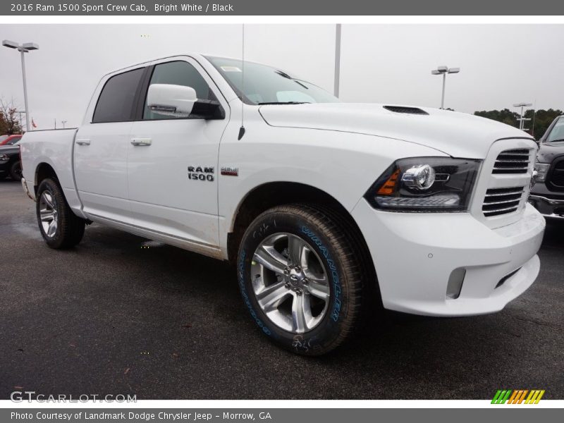 Front 3/4 View of 2016 1500 Sport Crew Cab