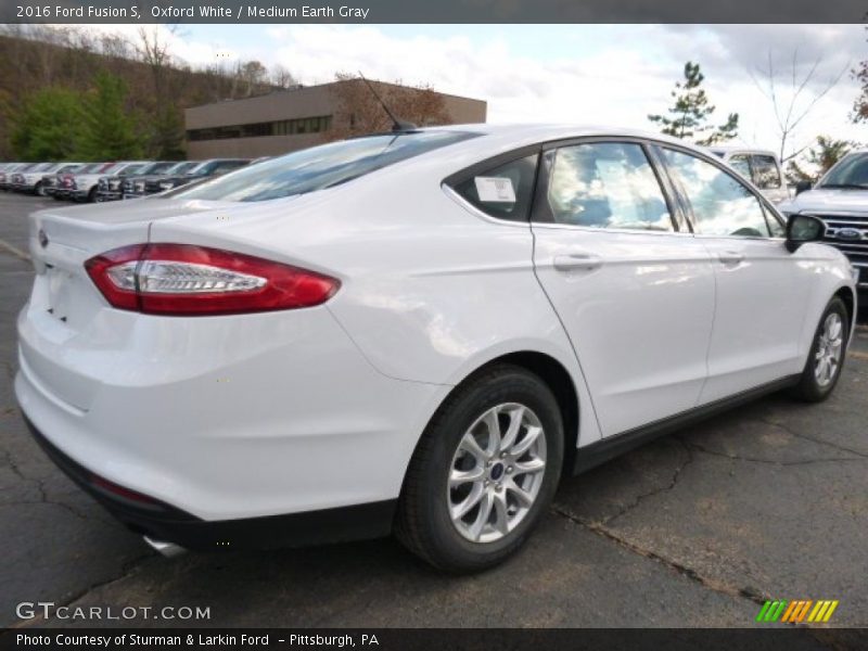 Oxford White / Medium Earth Gray 2016 Ford Fusion S