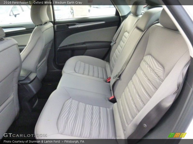 Oxford White / Medium Earth Gray 2016 Ford Fusion S