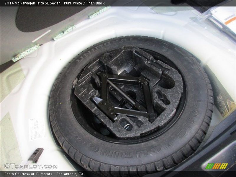 Pure White / Titan Black 2014 Volkswagen Jetta SE Sedan