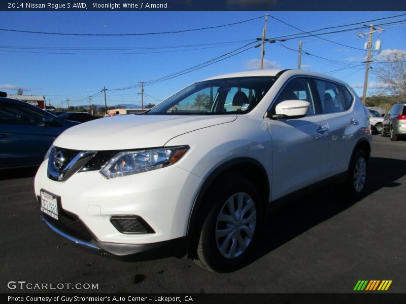 Moonlight White / Almond 2014 Nissan Rogue S AWD