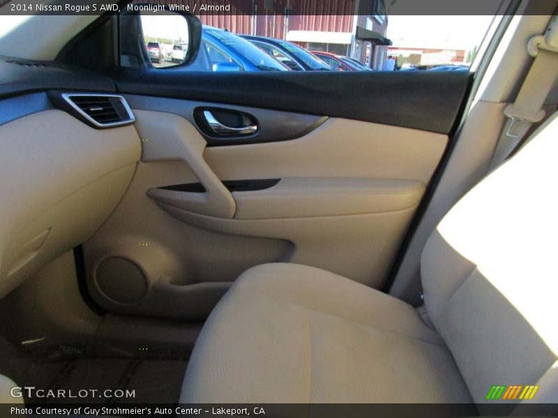 Moonlight White / Almond 2014 Nissan Rogue S AWD