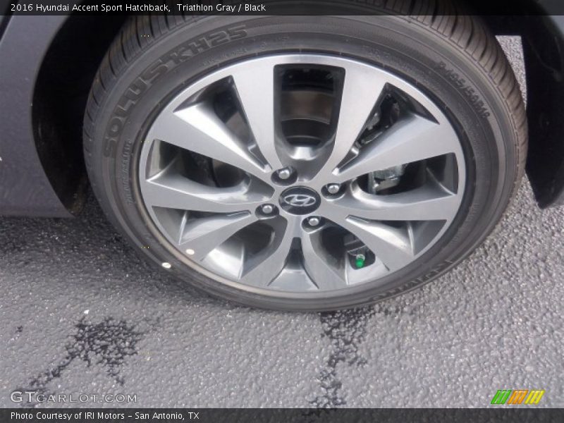 Triathlon Gray / Black 2016 Hyundai Accent Sport Hatchback