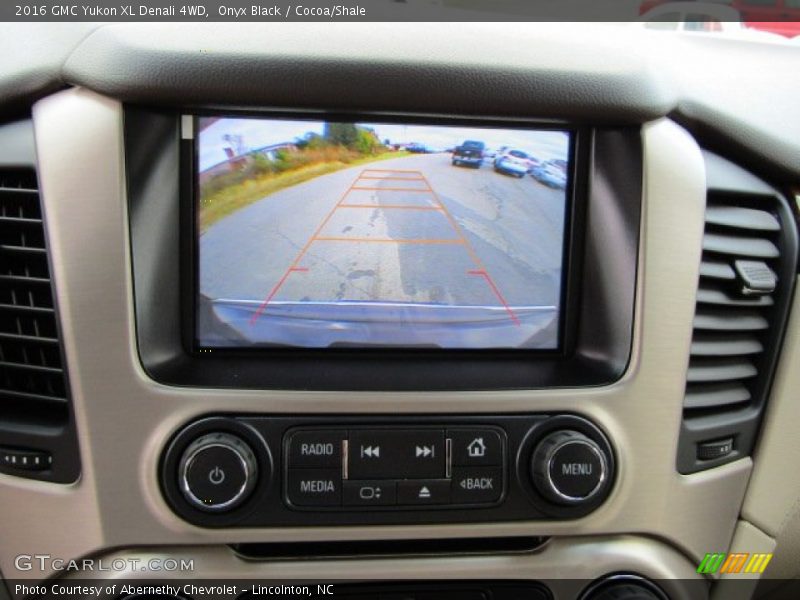 Controls of 2016 Yukon XL Denali 4WD