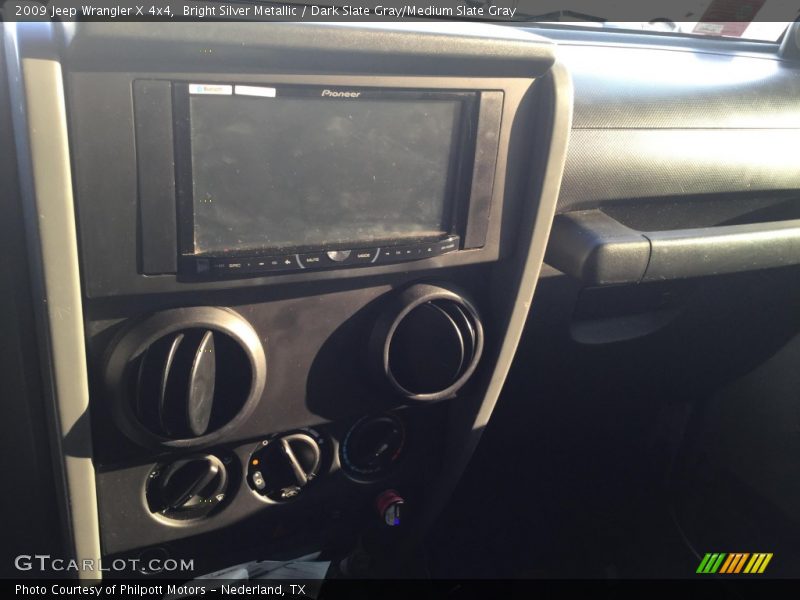 Bright Silver Metallic / Dark Slate Gray/Medium Slate Gray 2009 Jeep Wrangler X 4x4