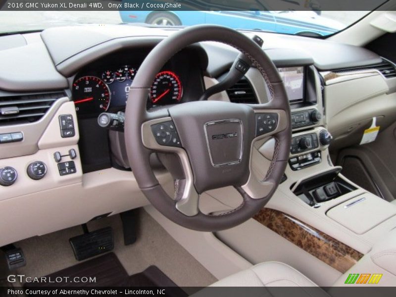 Dashboard of 2016 Yukon XL Denali 4WD