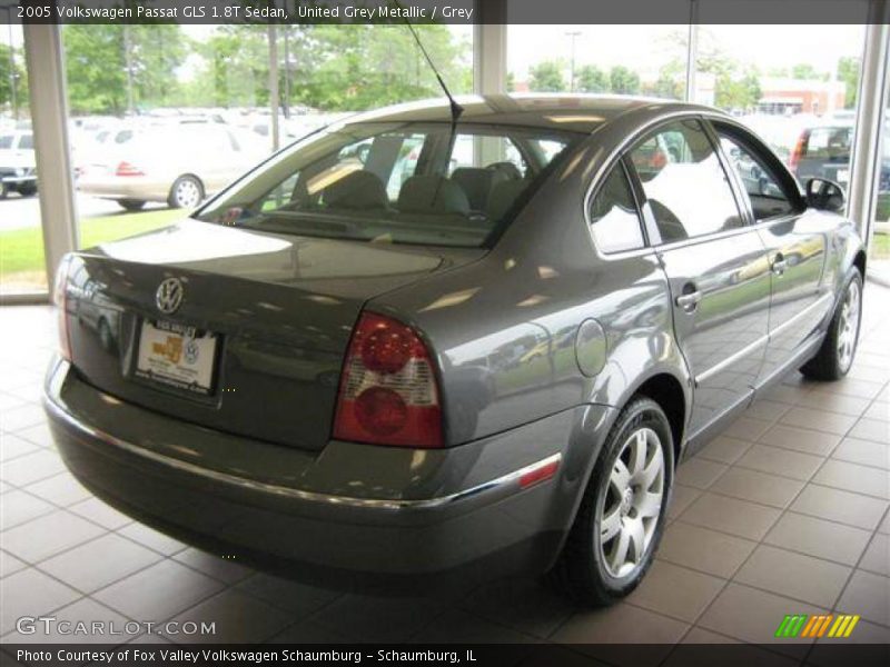 United Grey Metallic / Grey 2005 Volkswagen Passat GLS 1.8T Sedan