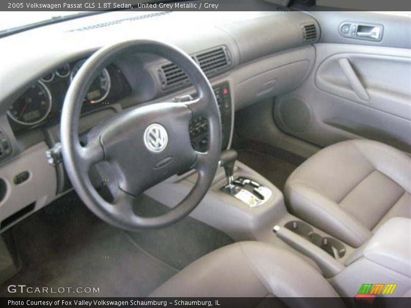 United Grey Metallic / Grey 2005 Volkswagen Passat GLS 1.8T Sedan