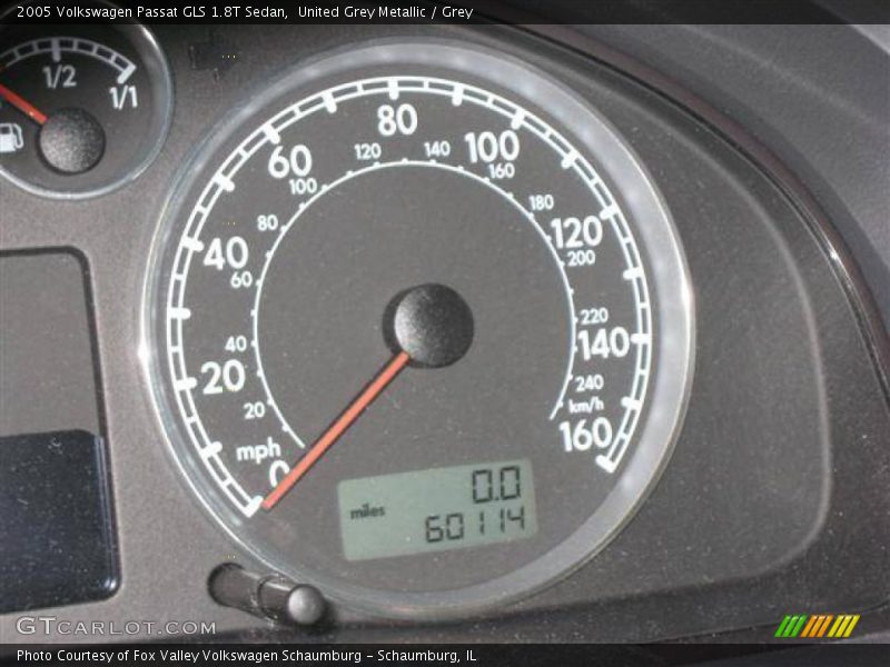 United Grey Metallic / Grey 2005 Volkswagen Passat GLS 1.8T Sedan