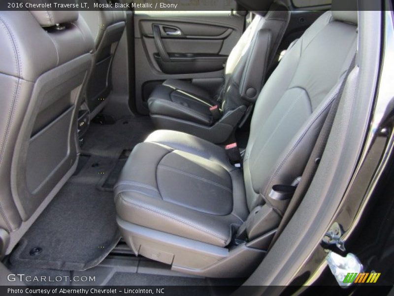 Mosaic Black Metallic / Ebony 2016 Chevrolet Traverse LT