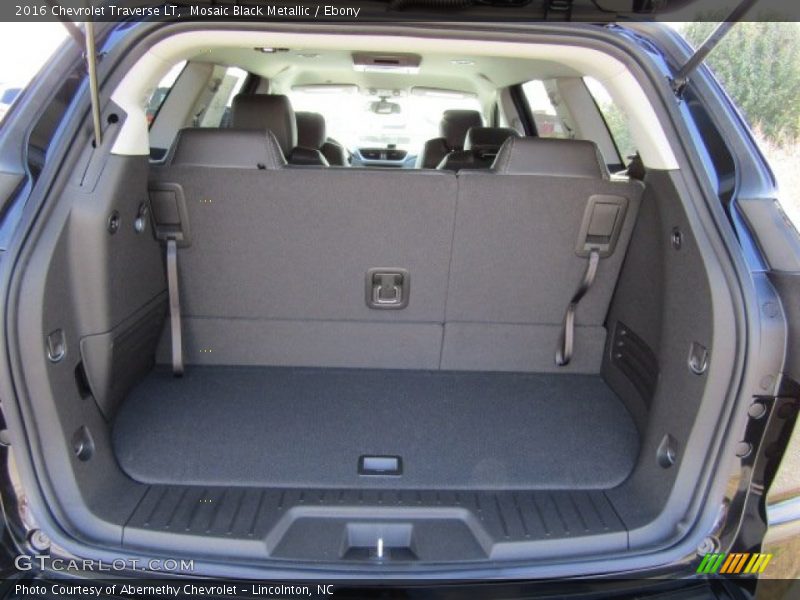 Mosaic Black Metallic / Ebony 2016 Chevrolet Traverse LT