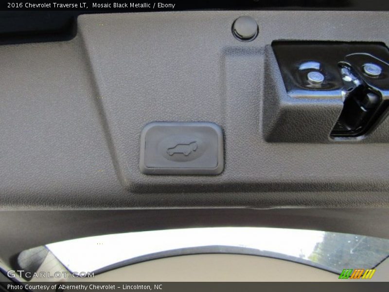 Mosaic Black Metallic / Ebony 2016 Chevrolet Traverse LT