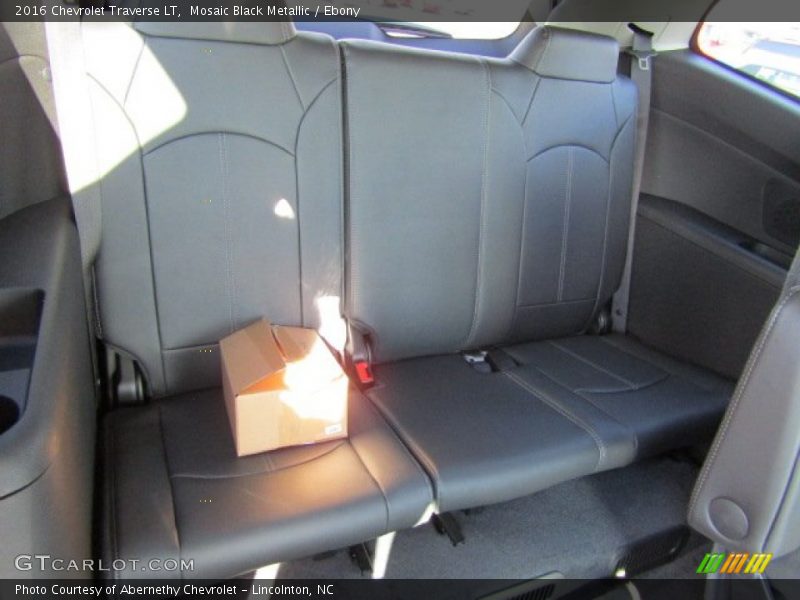 Mosaic Black Metallic / Ebony 2016 Chevrolet Traverse LT