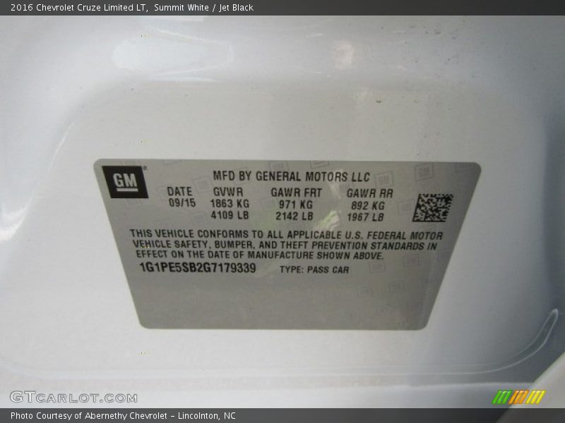 Summit White / Jet Black 2016 Chevrolet Cruze Limited LT