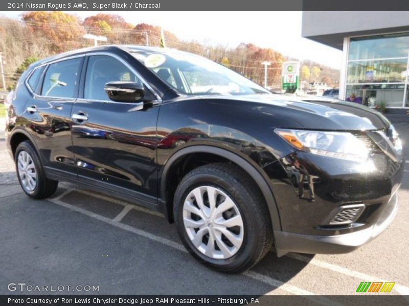 Super Black / Charcoal 2014 Nissan Rogue S AWD