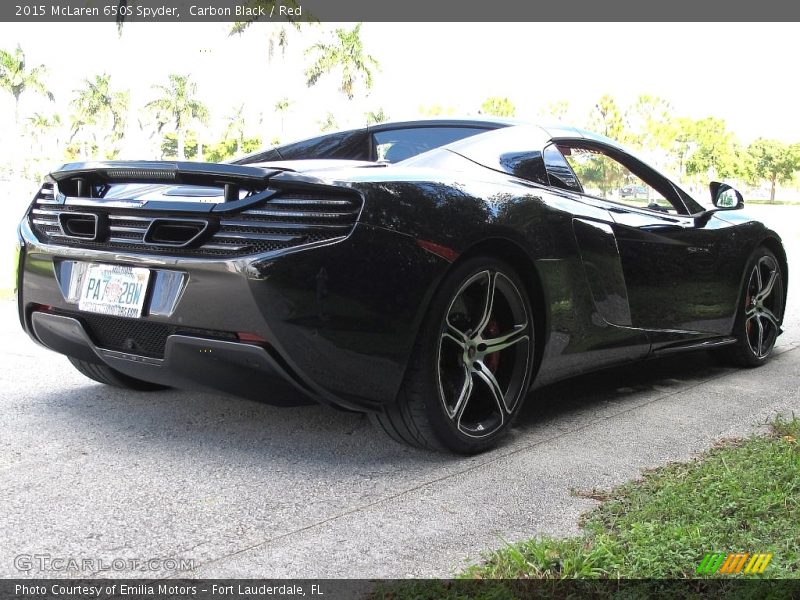 Carbon Black / Red 2015 McLaren 650S Spyder