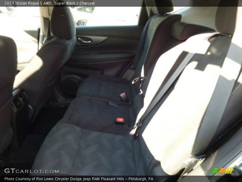 Super Black / Charcoal 2014 Nissan Rogue S AWD