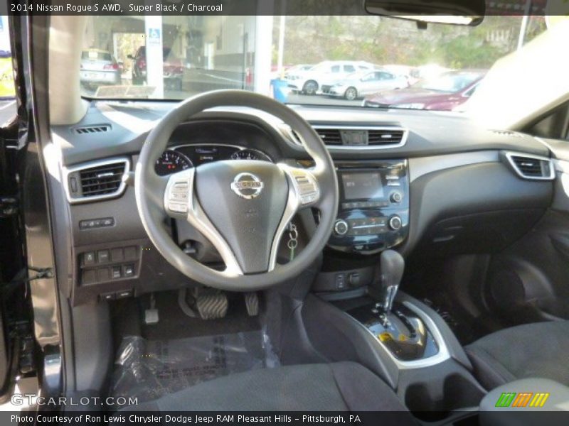 Super Black / Charcoal 2014 Nissan Rogue S AWD