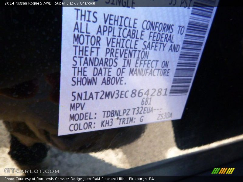 Super Black / Charcoal 2014 Nissan Rogue S AWD