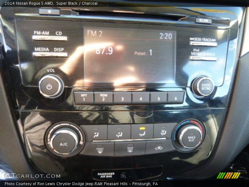 Super Black / Charcoal 2014 Nissan Rogue S AWD