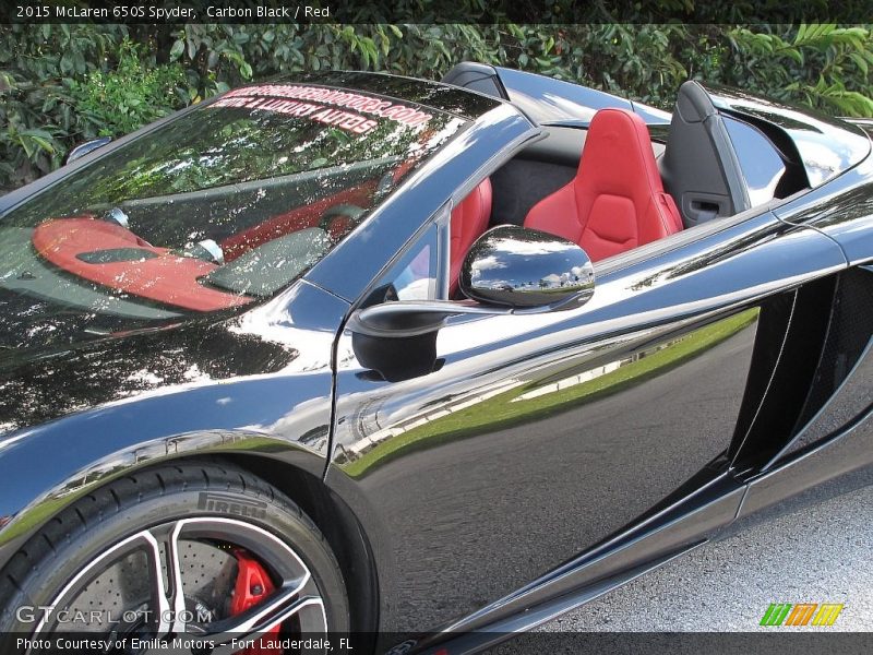 Carbon Black / Red 2015 McLaren 650S Spyder