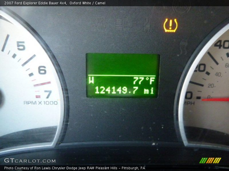 Oxford White / Camel 2007 Ford Explorer Eddie Bauer 4x4