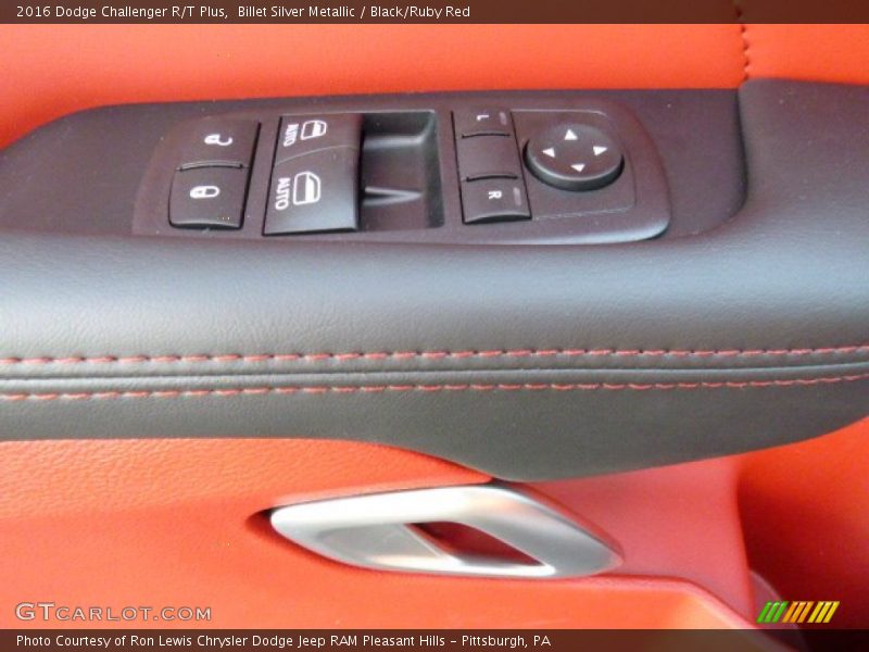 Controls of 2016 Challenger R/T Plus
