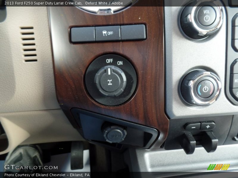 Oxford White / Adobe 2013 Ford F250 Super Duty Lariat Crew Cab