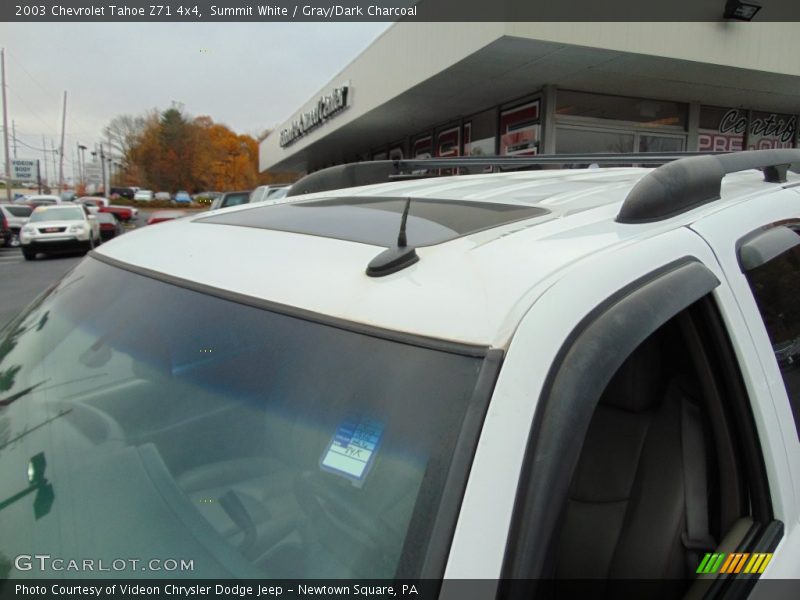 Summit White / Gray/Dark Charcoal 2003 Chevrolet Tahoe Z71 4x4