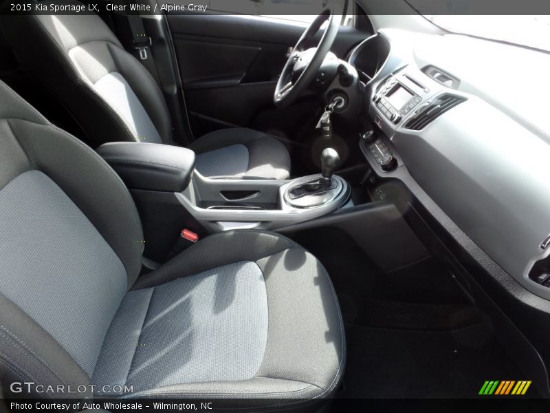 Clear White / Alpine Gray 2015 Kia Sportage LX