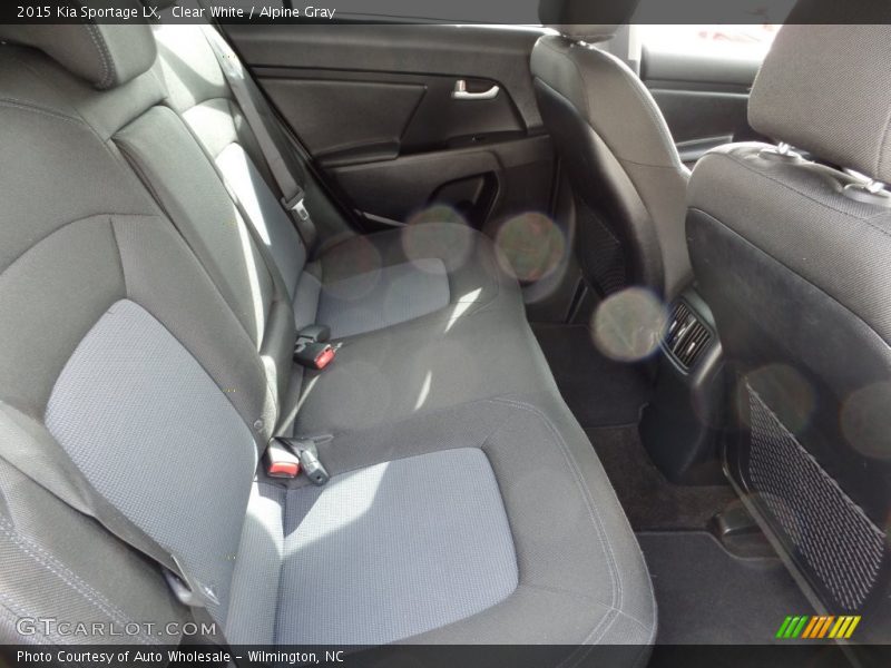 Clear White / Alpine Gray 2015 Kia Sportage LX