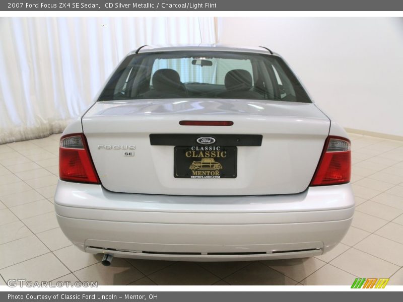 CD Silver Metallic / Charcoal/Light Flint 2007 Ford Focus ZX4 SE Sedan