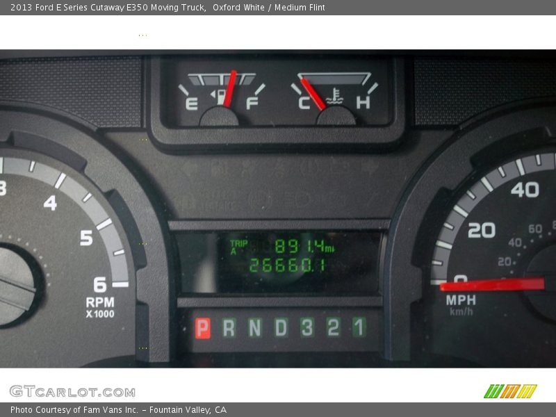 Oxford White / Medium Flint 2013 Ford E Series Cutaway E350 Moving Truck