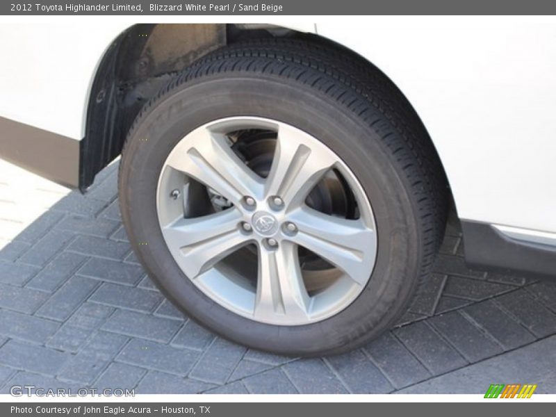 Blizzard White Pearl / Sand Beige 2012 Toyota Highlander Limited