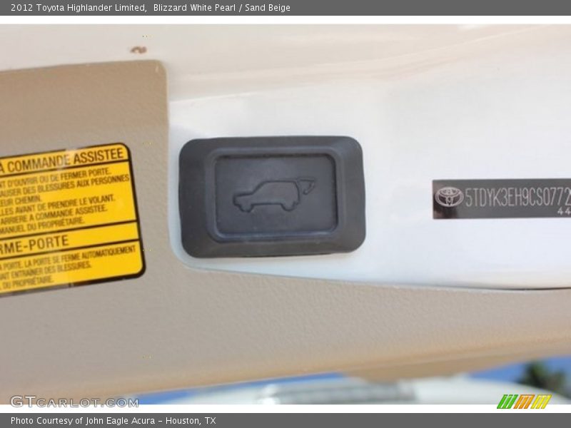 Blizzard White Pearl / Sand Beige 2012 Toyota Highlander Limited