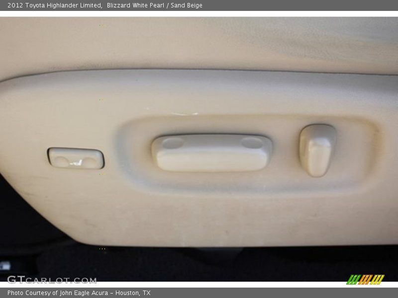 Blizzard White Pearl / Sand Beige 2012 Toyota Highlander Limited