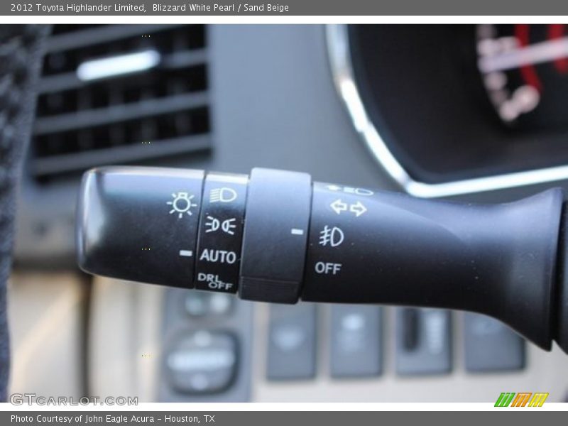 Blizzard White Pearl / Sand Beige 2012 Toyota Highlander Limited
