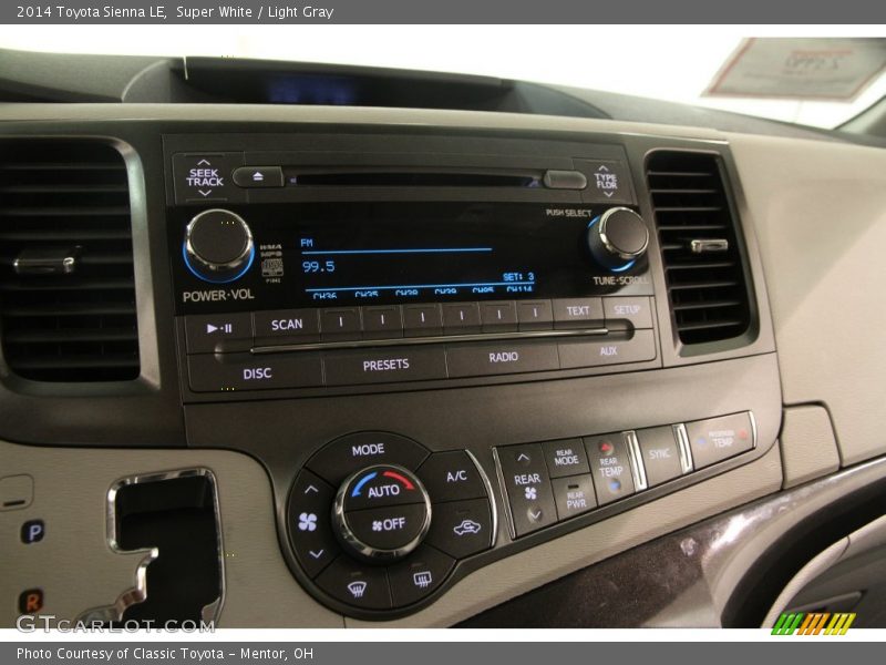 Super White / Light Gray 2014 Toyota Sienna LE