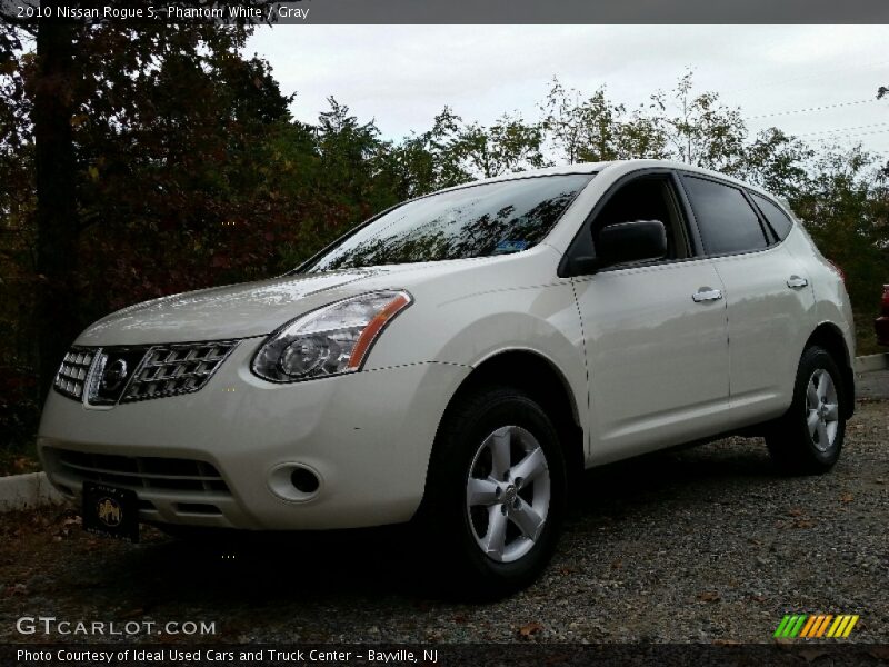 Phantom White / Gray 2010 Nissan Rogue S