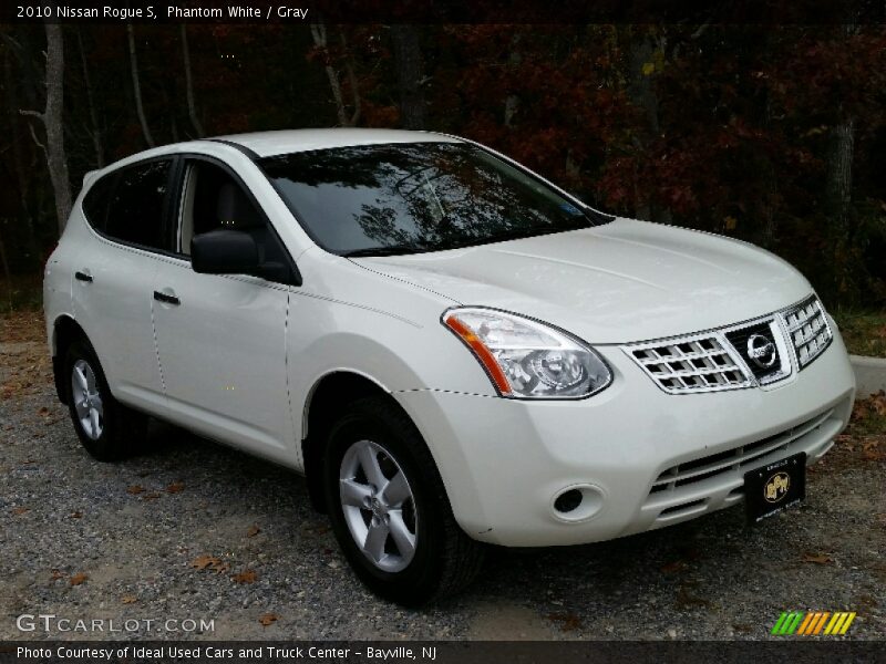 Phantom White / Gray 2010 Nissan Rogue S