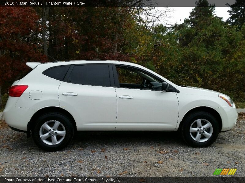 Phantom White / Gray 2010 Nissan Rogue S