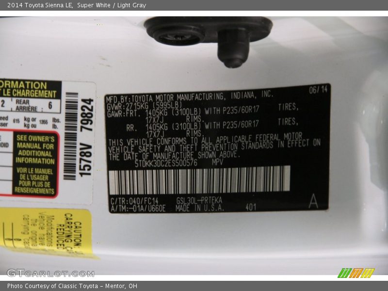 Super White / Light Gray 2014 Toyota Sienna LE