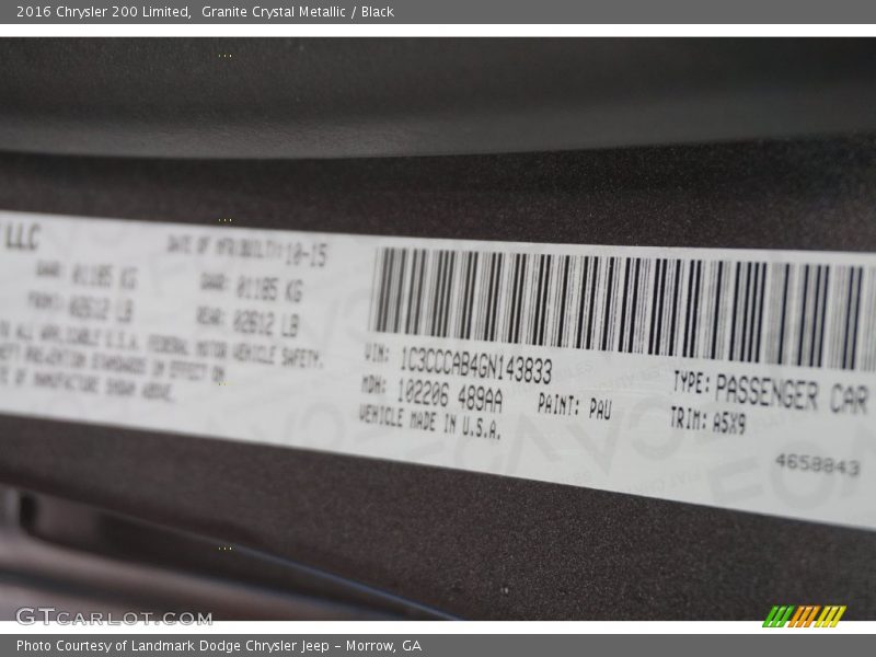 Granite Crystal Metallic / Black 2016 Chrysler 200 Limited