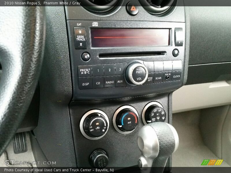 Phantom White / Gray 2010 Nissan Rogue S