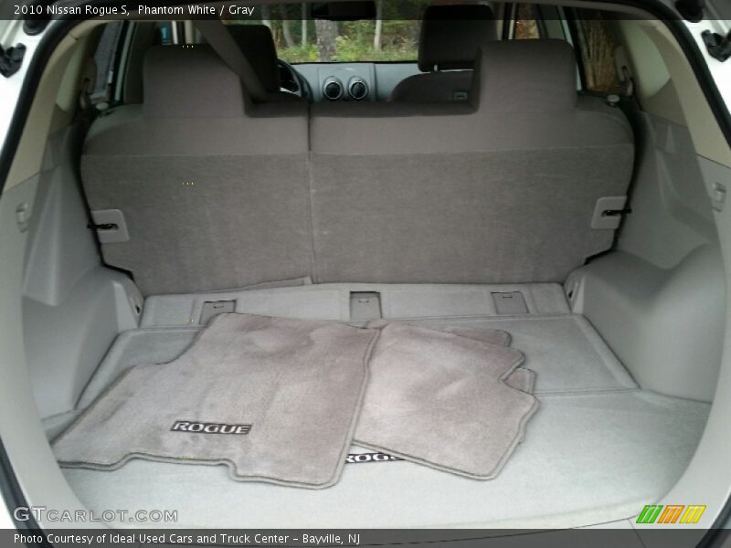 Phantom White / Gray 2010 Nissan Rogue S