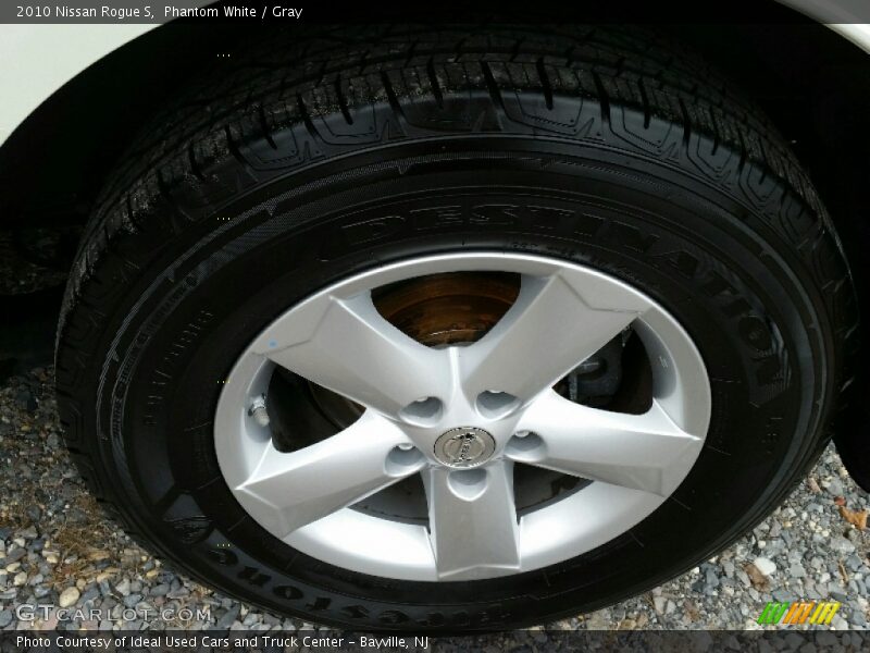 Phantom White / Gray 2010 Nissan Rogue S