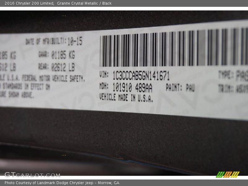 Granite Crystal Metallic / Black 2016 Chrysler 200 Limited